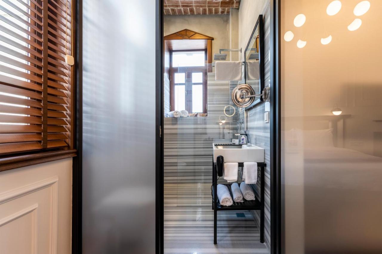 Peranox Boutique Hotel Istanbul Exterior photo